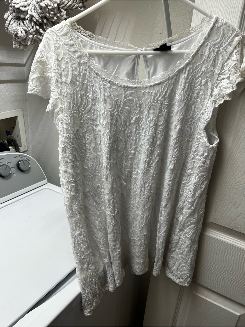 Women's White Lace Overlay Cap-Sleeve Top torrid